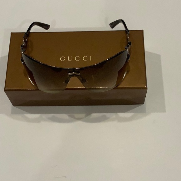 Gucci sunglasses
